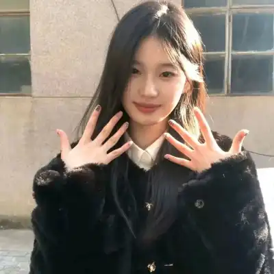 雍恨云